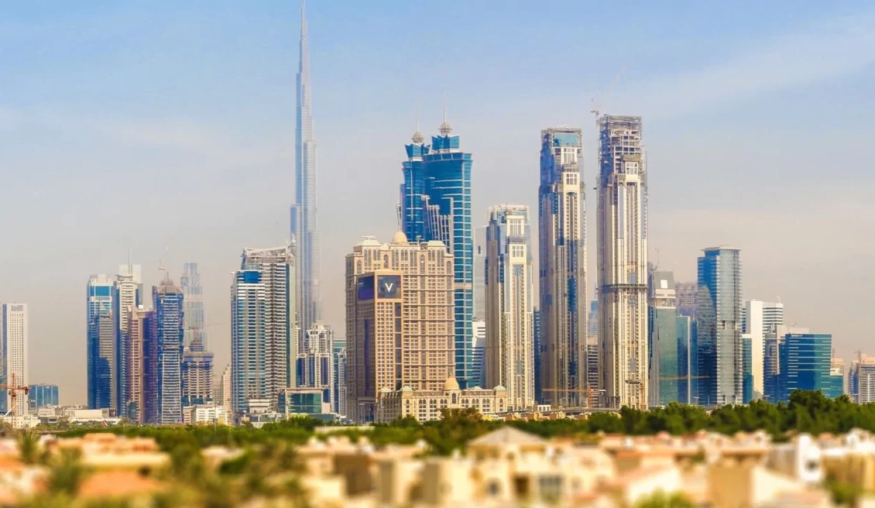 Meera-Tower-Apartments-By-Al-Habtoor-at-Al-Habtoor-City,-Dubai-(1)___resized_1920_1080